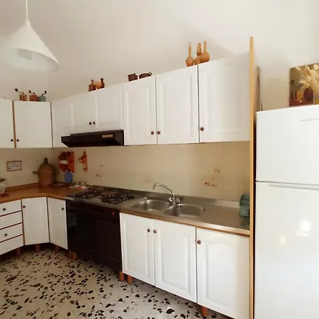 Accasa Accanto Al Mare Nyaraló