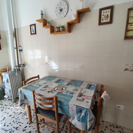Accasa Accanto Al Mare Nyaraló